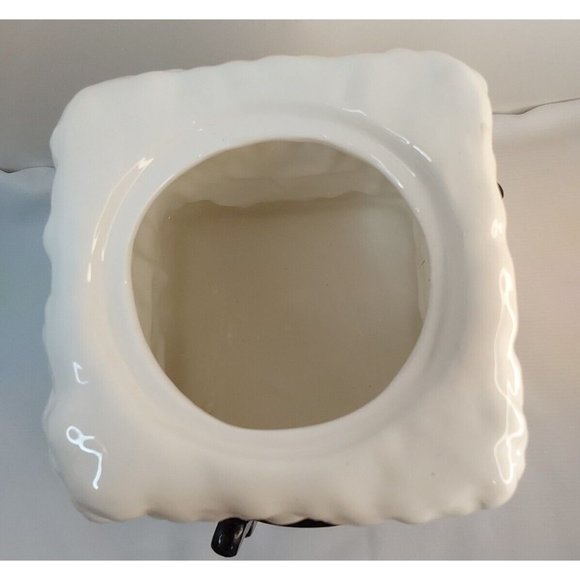 WORLD BAZAR INC, SANTA CLAUSE COOKIE JAR MADE IN CHINA 11'X7'X7' SMALL CHIP SEE - Picture 7 of 7